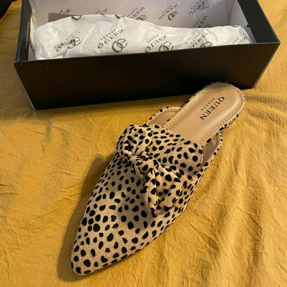 Leopard flats